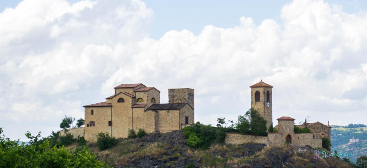 Serramazzoni Antiche Vie B&B מראה חיצוני תמונה